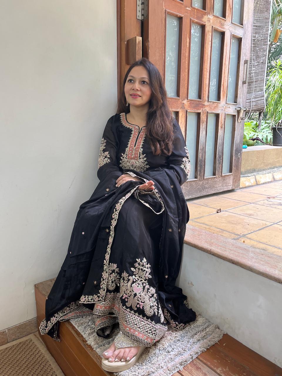 black royal set