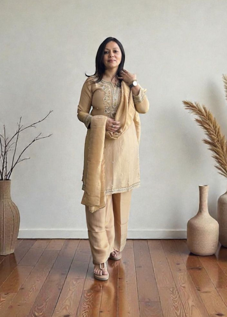 Ivory Gold Elegance .